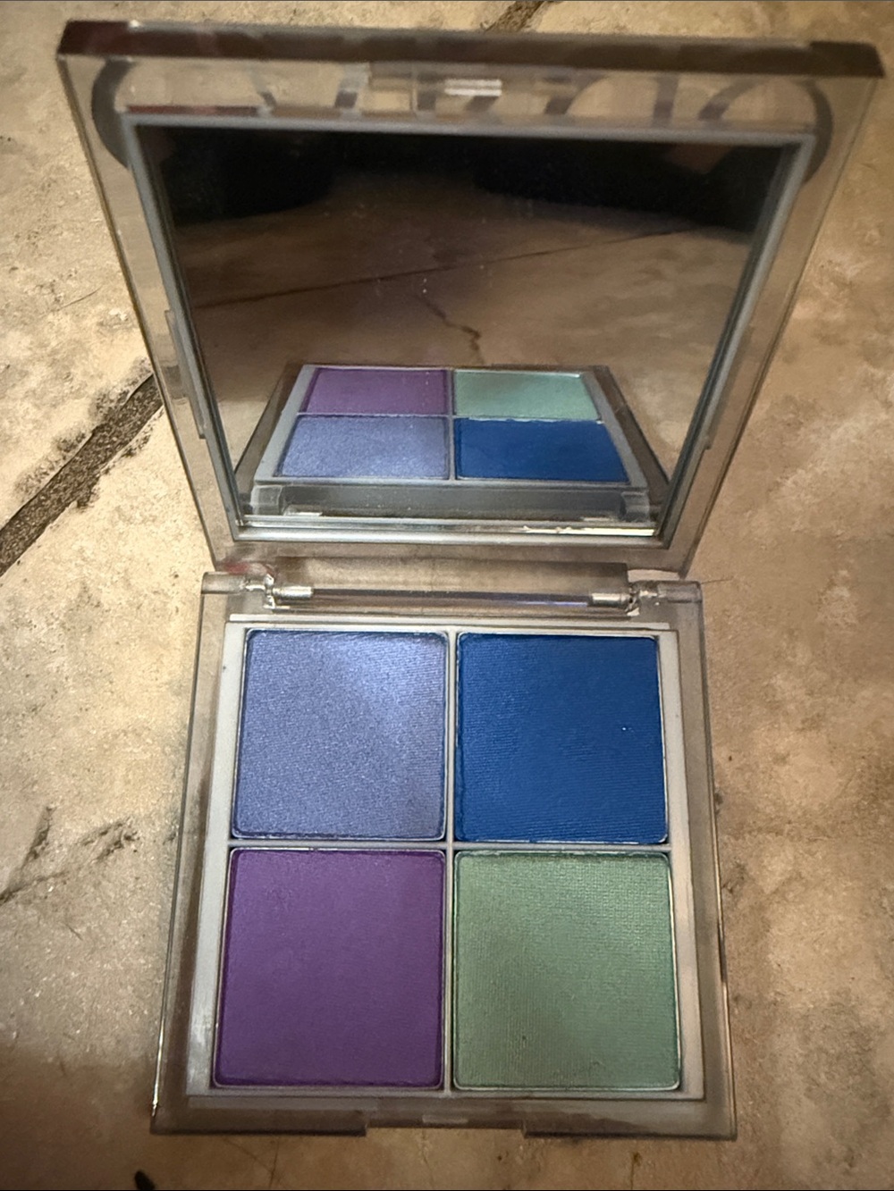 Cargo cosmetics Vibrant Quad Eyeshadow Palette - Purple, Blue & Green